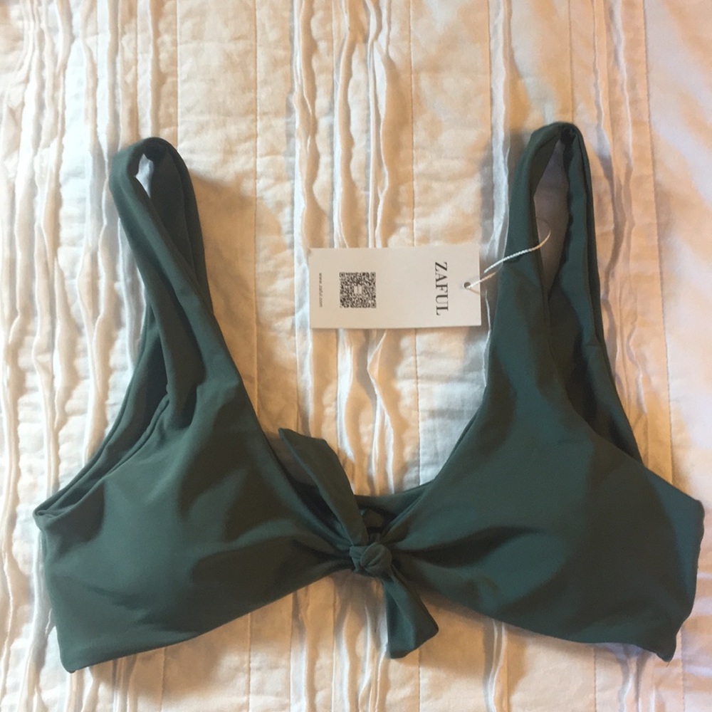 Knot bikini top